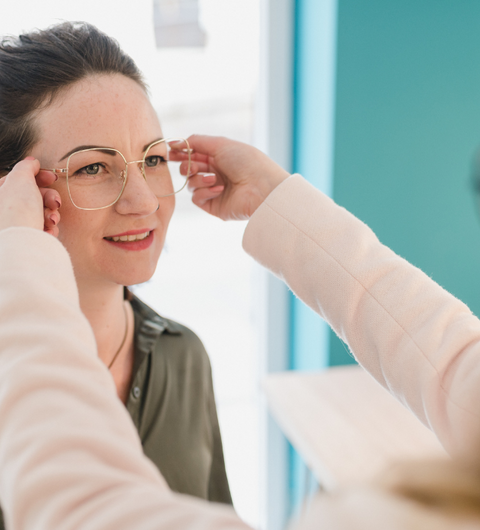 Lass dich online beraten beim echten Optiker Online.