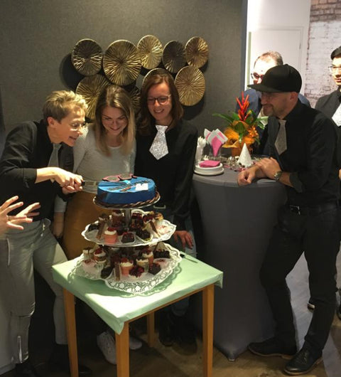 Jubiläumsfeier 2020 – 25 Jahre Barth Optik Filiale in Lichtenstein mit Kunden und Team.