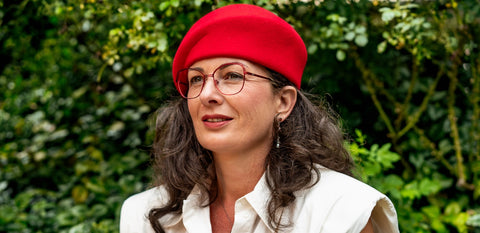 Extravagante rote Damenbrille aus Metall von ENNY