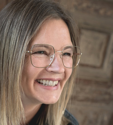Barth Optik mit eigener Brillenmarke ENNY online