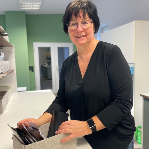 Anett, Augenoptikerin bei Barth Optik in Lichtenstein.