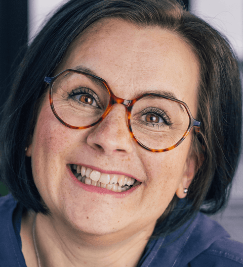 Delia - Braun